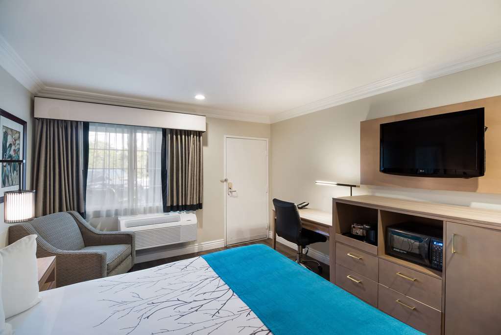 Фото Best Western Woodland Hills Inn