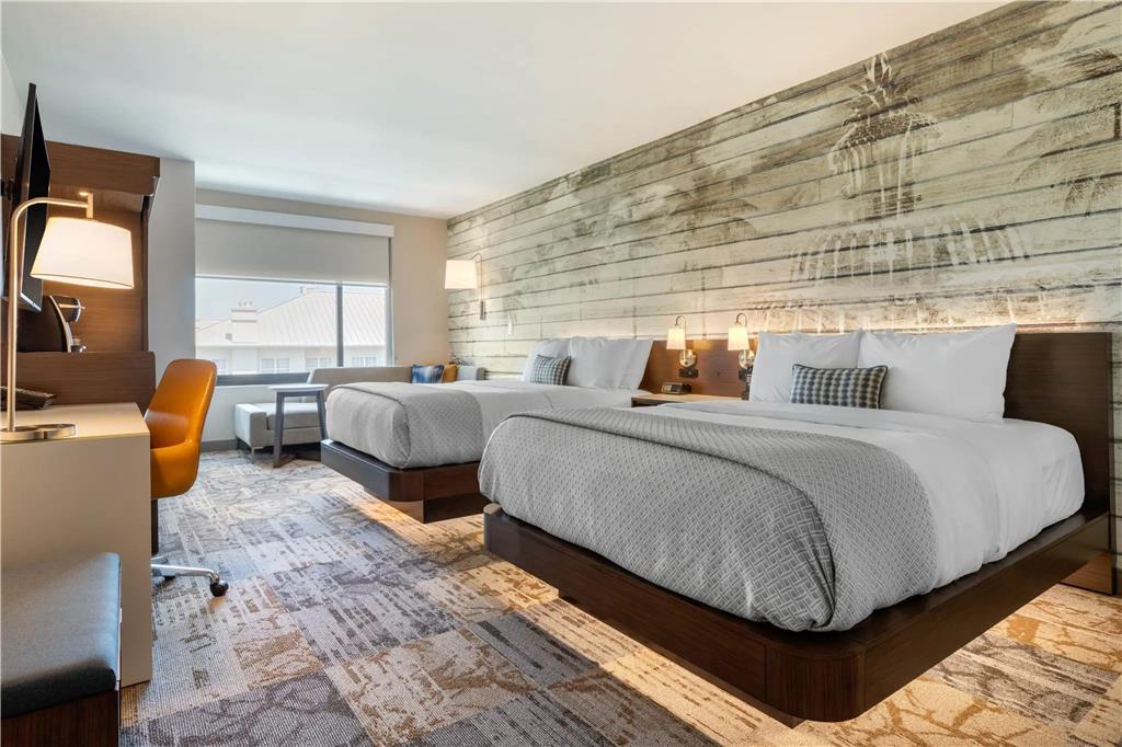 Фото Cambria Hotel Charleston Riverview
