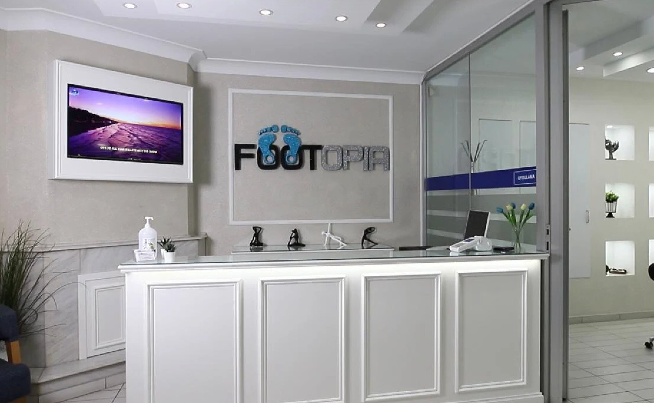 Footopia Hands & Foots Care