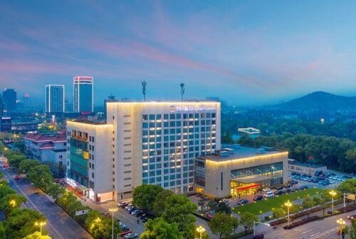 Гостиница Dream City Yu Shan Hu Hotel в Мааньшане