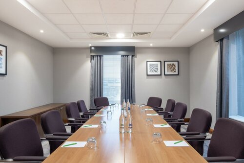 Гостиница Holiday Inn Stevenage в Стивенэйдже