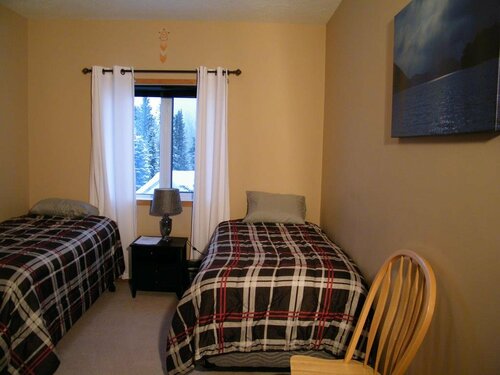 Гостиница Buffalo Nights Bed And Breakfast в Йеллоунайф