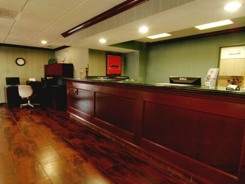 Гостиница Quality Inn & Suites North Little Rock в Литл-Роке