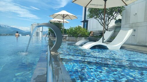 Гостиница December Hotel в Нячанге