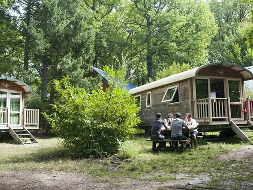 Гостиница Camping Huttopia Rambouillet в Рамбуйе
