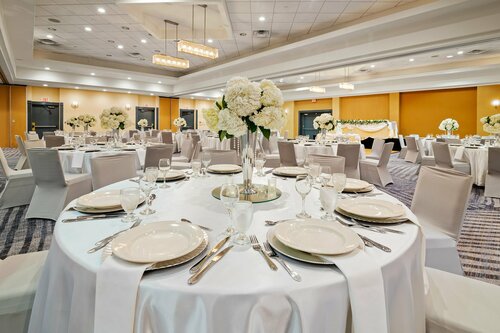 Гостиница Crowne Plaza Houston River Oaks, an Ihg Hotel в Хьюстоне