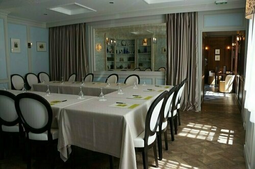 Гостиница Logis Hôtel le Petit Bellon в Санли