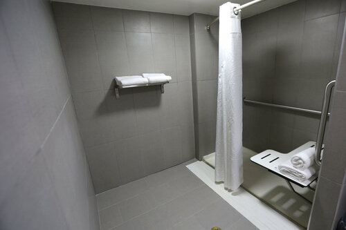 Гостиница Holiday Inn & Suites Chicago North Shore Skokie в Скоки