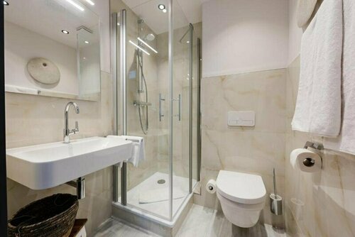 Гостиница 360 Grad Hotel & Bar в Лере