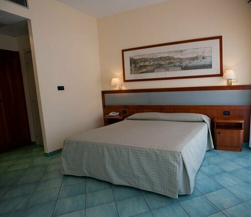 Гостиница Hotel Marad в Торре-дель-Греко