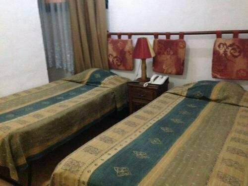 Гостиница Tana-Jacaranda - Hostel в Антананариву