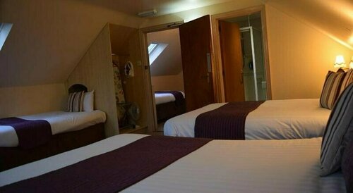 Гостиница Hillview Lodge в Арме