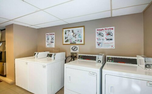 Гостиница Quality Inn near Potomac Mills в Вудбридже