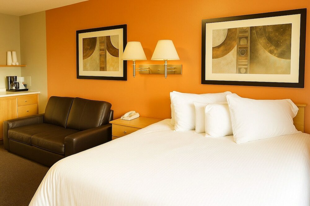 Фото BCMInns Drayton Valley