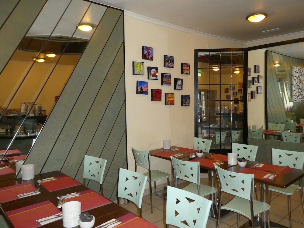 Фото Monopol Hotel