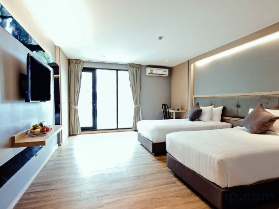 Фото Three Sukhumvit Hotel