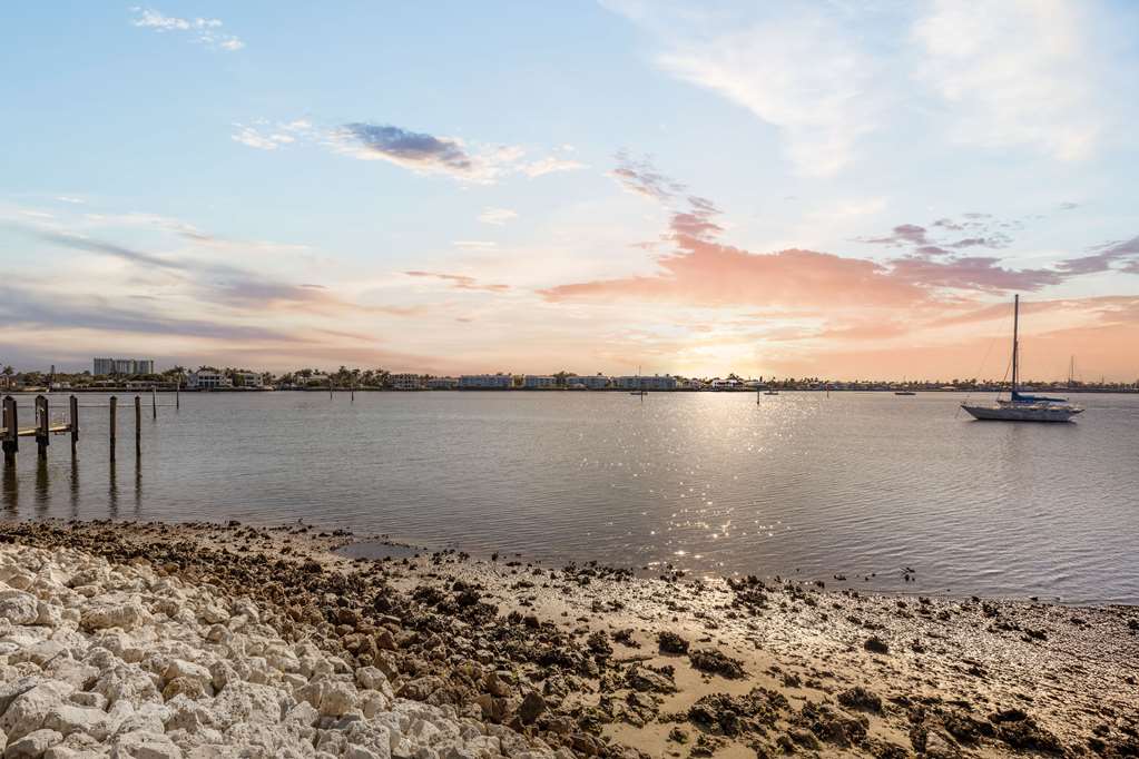 Фото Charter Club of Naples Bay by Diamond Resorts