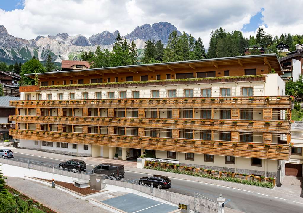 Фото Radisson Residences Savoia Palace Cortina d’Ampezzo