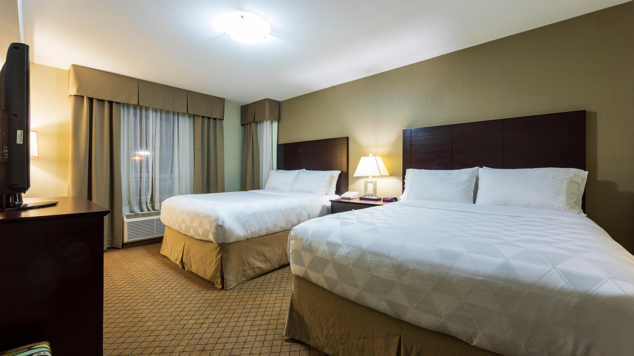 Фото Holiday Inn Hotel and Suites-Kamloops