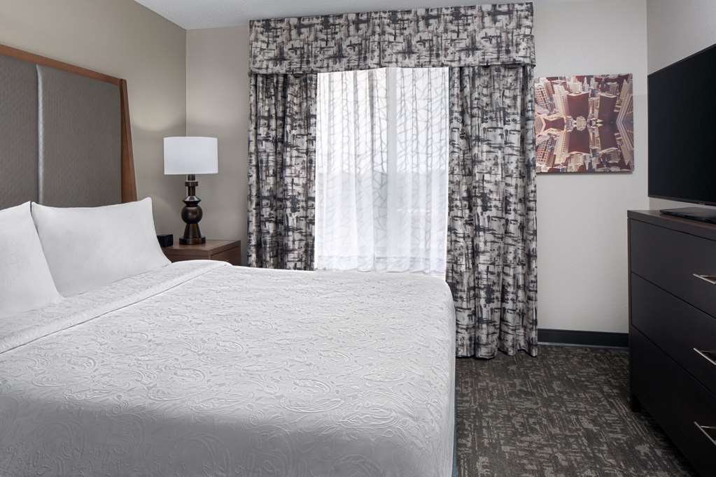 Фото Homewood Suites by Hilton Orland Park
