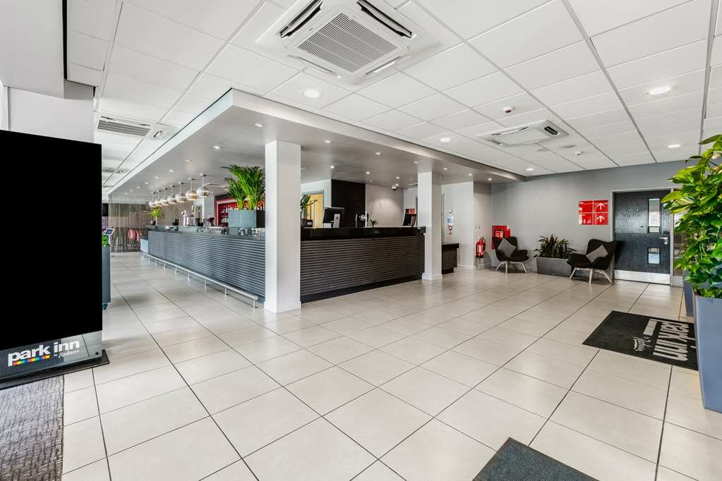 Фото Park Inn by Radisson Peterborough