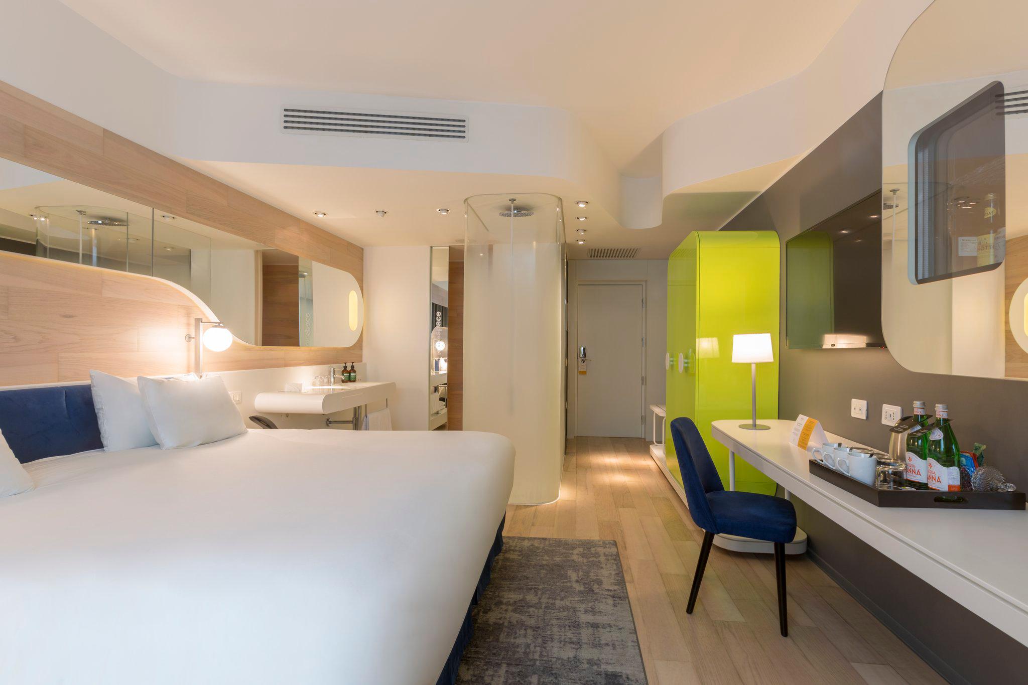 Фото Voco Milan - Fiere, an Ihg Hotel