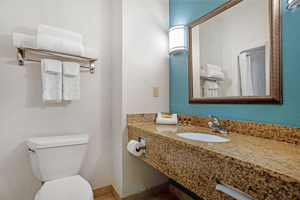 Фото Best Western Plus Blue Angel Inn