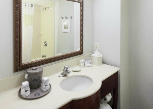 Гостиница Hampton Inn & Suites Westford-Chelmsford в Лоуэлле