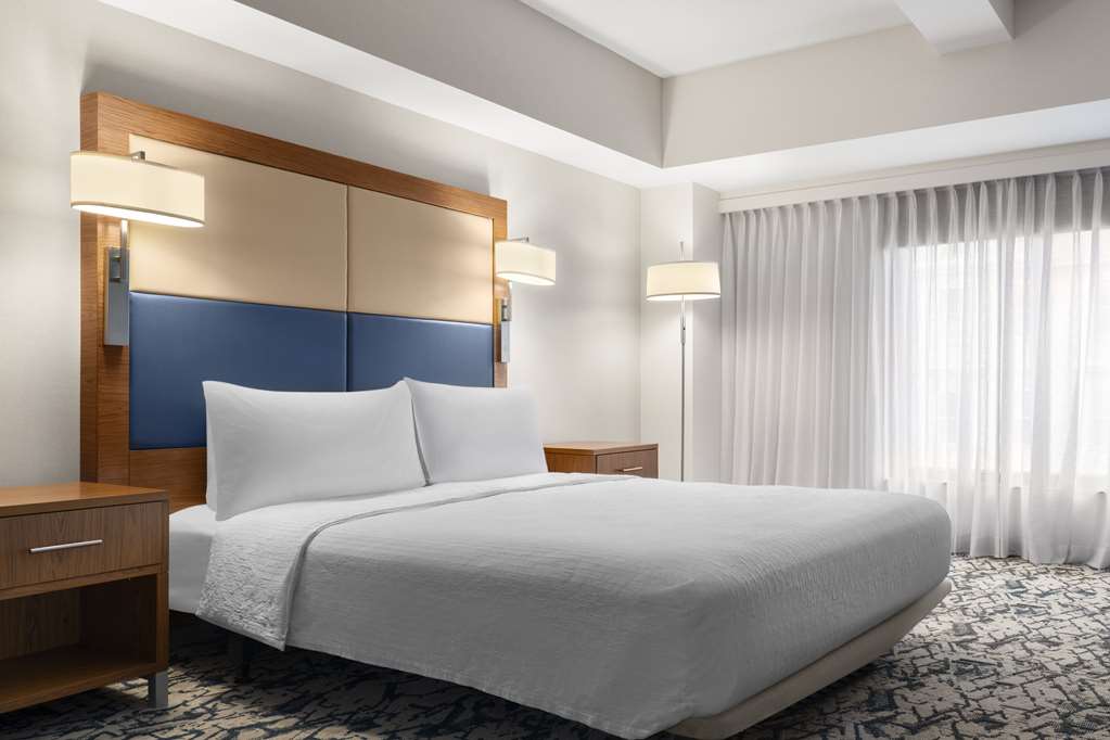 Фото Homewood Suites by Hilton Boston Brookline-Longwood Medical