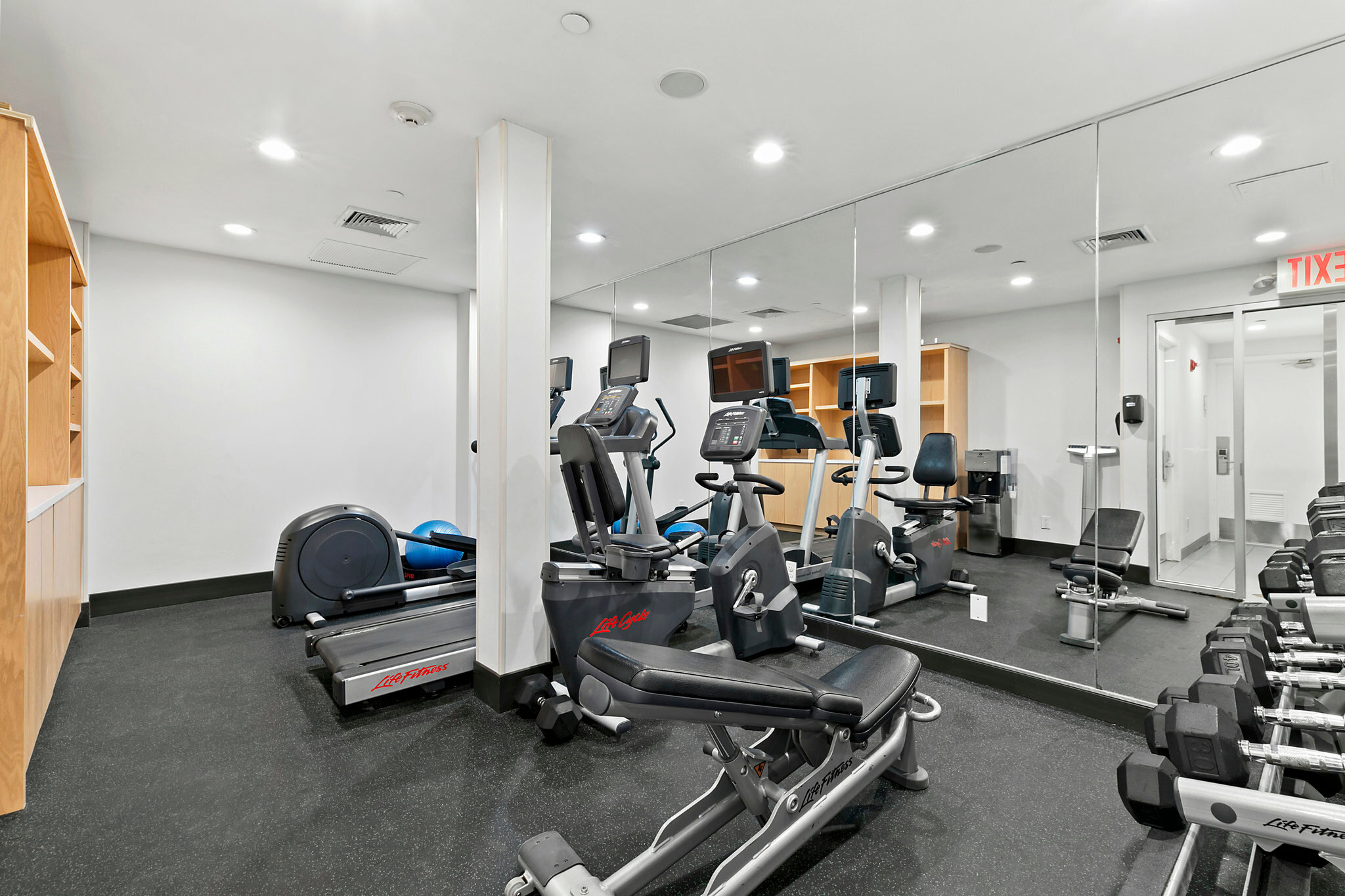 Фото Holiday Inn Manhattan 6th Ave Chelsea by IHG