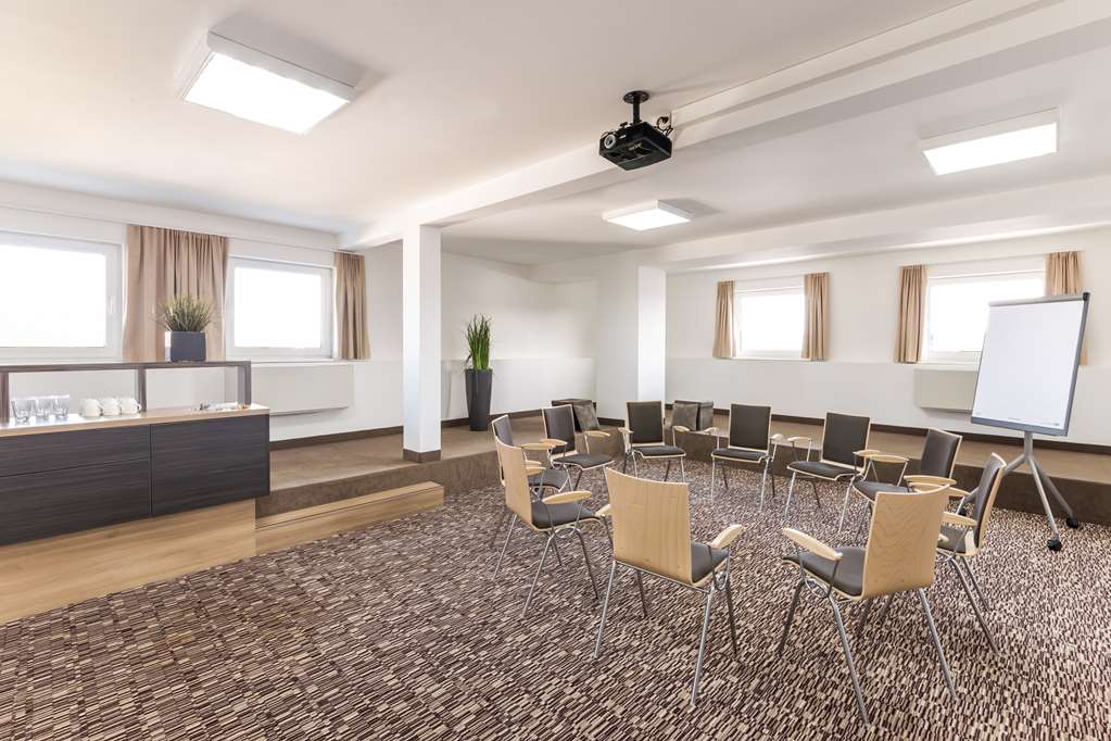 Фото Park Inn by Radisson Göttingen