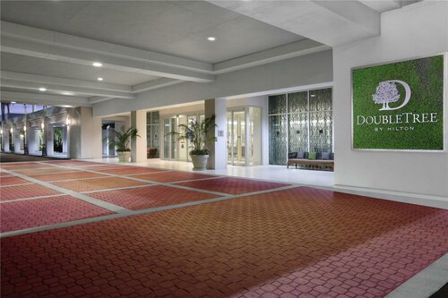 Гостиница DoubleTree by Hilton at the Entrance to Universal Orlando в Окои