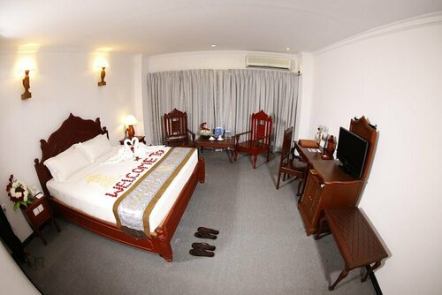 Гостиница Royal Naypyitaw Hotel в Нейпьидо