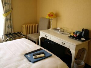 Гостиница Hotel des Cayrons в Сен-Поль-де-Вансе