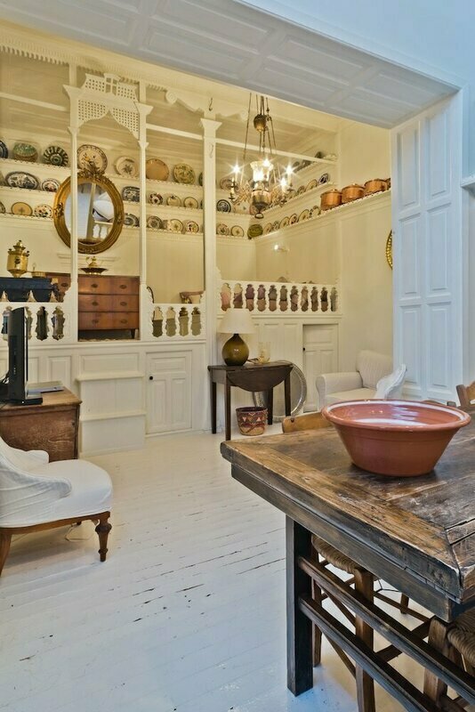 White Traditional House - 20