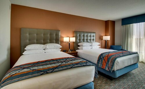 Гостиница Drury Inn & Suites Iowa City Coralville в Коралвилле