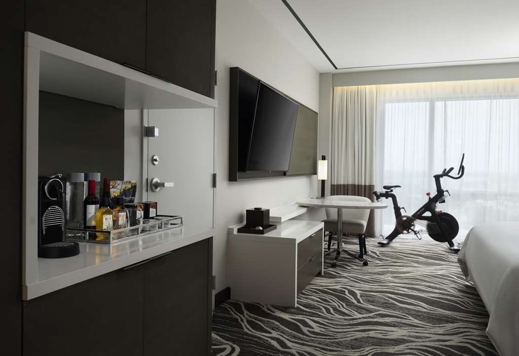 Фото Hilton Aventura Miami