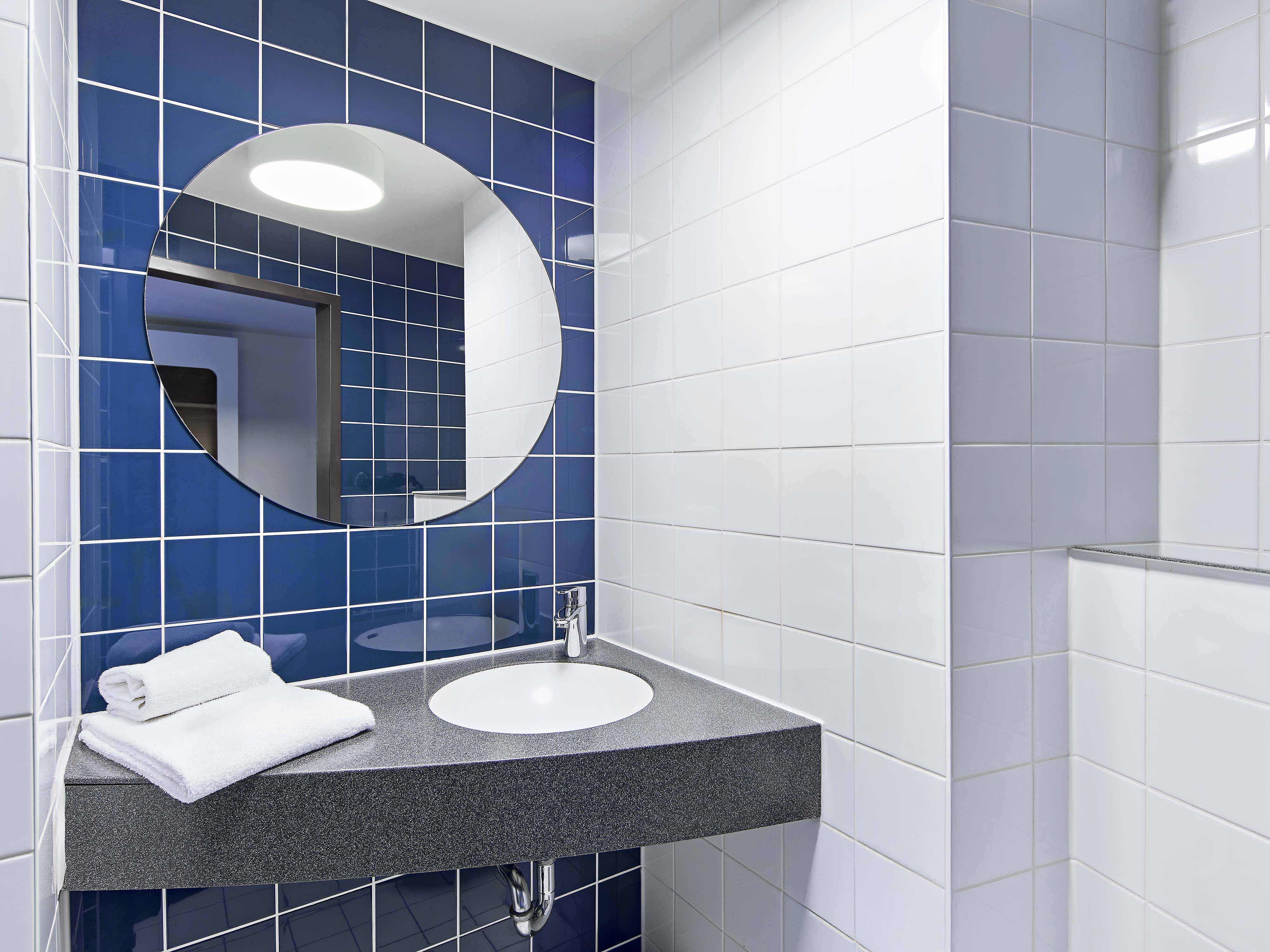 Фото B&b Hotel Dortmund-City
