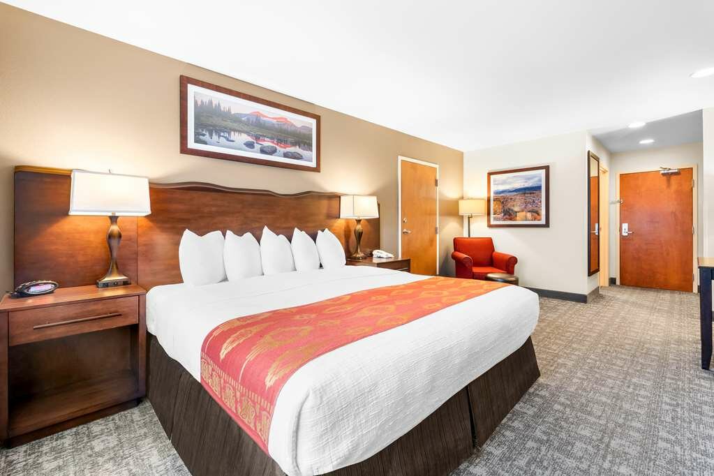 Фото Best Western Rocky Mountain Lodge