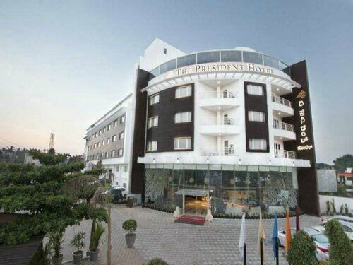 Гостиница The President Hotel в Хубли
