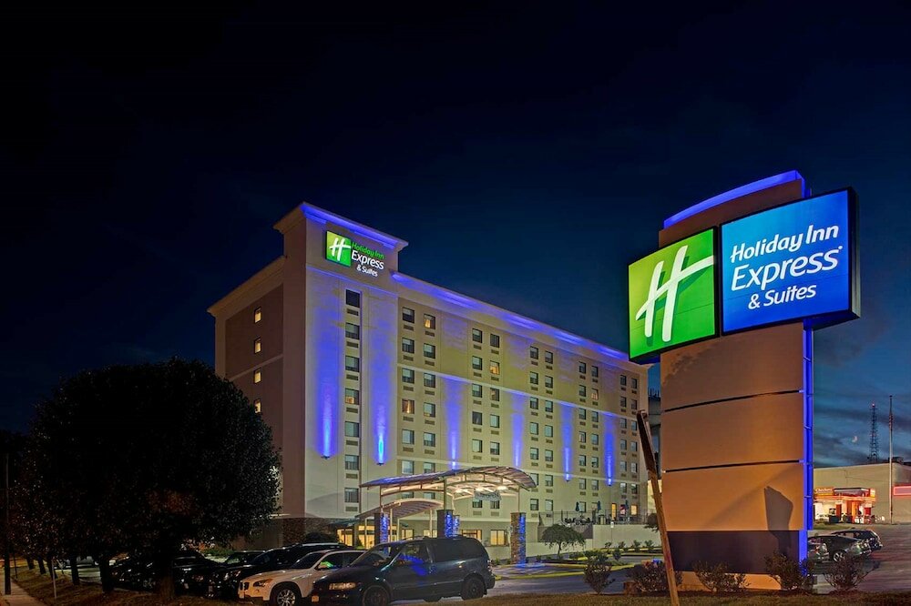 Фото Holiday Inn Express & Suites Baltimore West - Catonsville, an Ihg Hotel