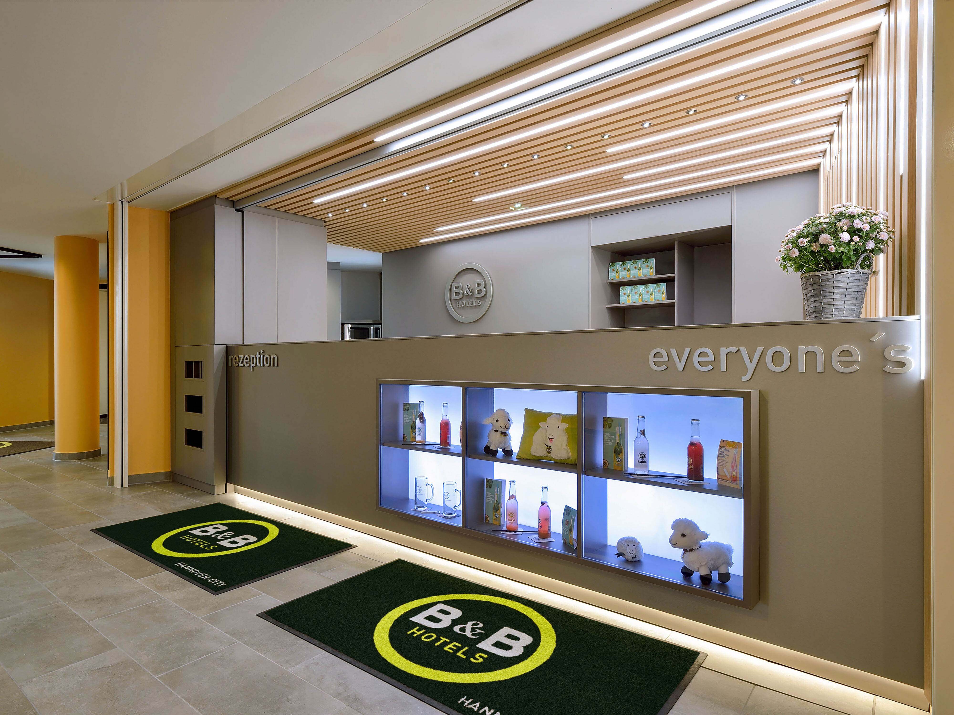 Фото B&b Hotel Hannover-City