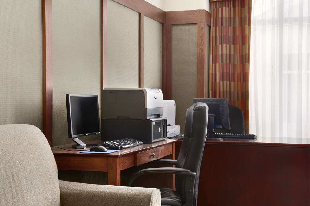 Фото Hampton Inn & Suites Providence/Warwick-Airport