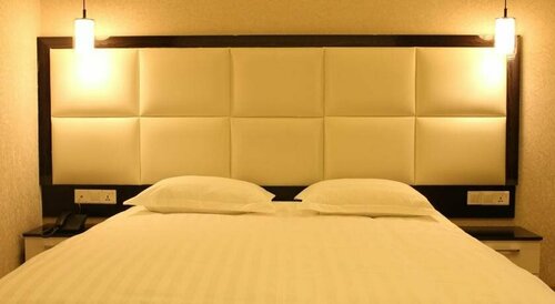 Гостиница Atlas B&b Hotel в Яване