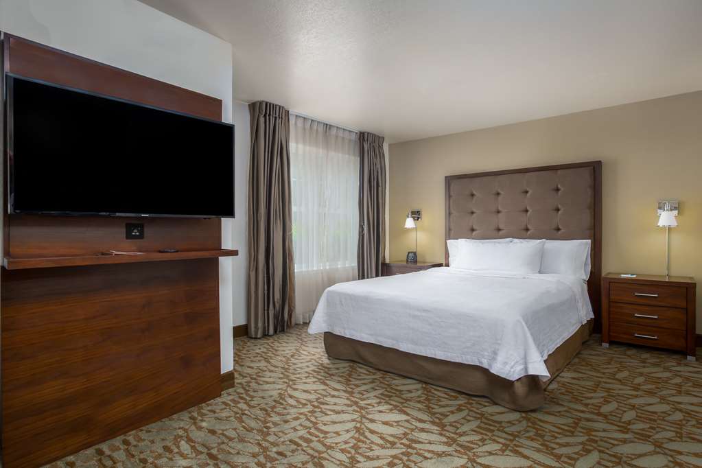Фото Homewood Suites by Hilton Newark-Fremont