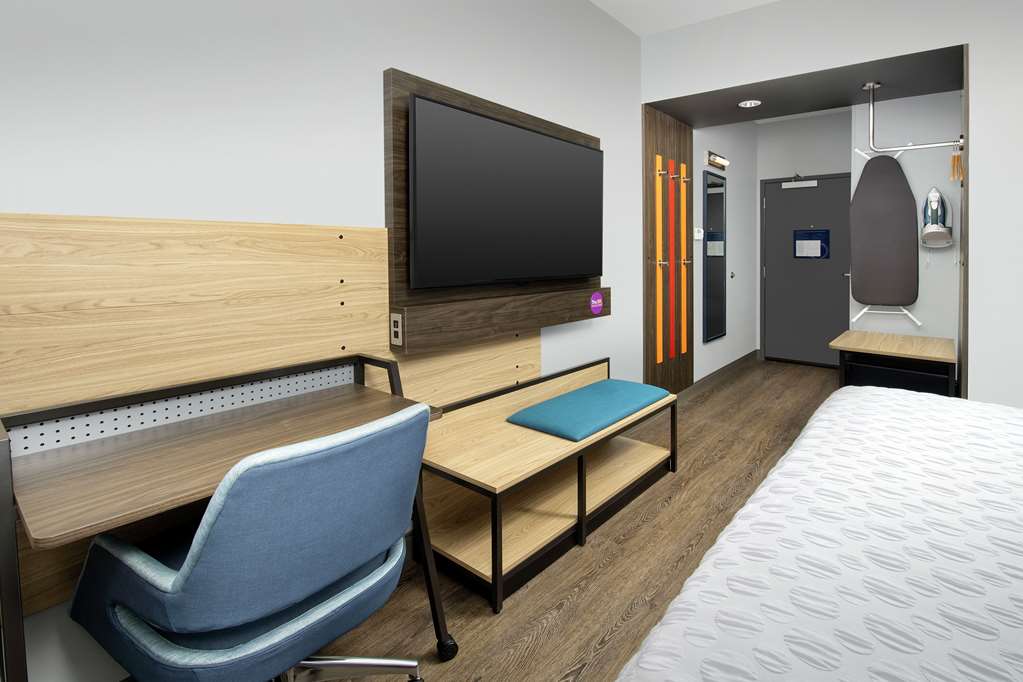 Фото Tru by Hilton Denver Airport Tower Road