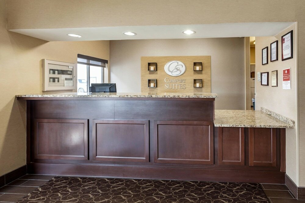 Фото Comfort Suites University