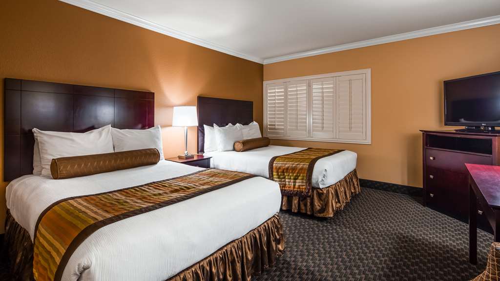 Фото Best Western Plus Casino Royale - Center Strip