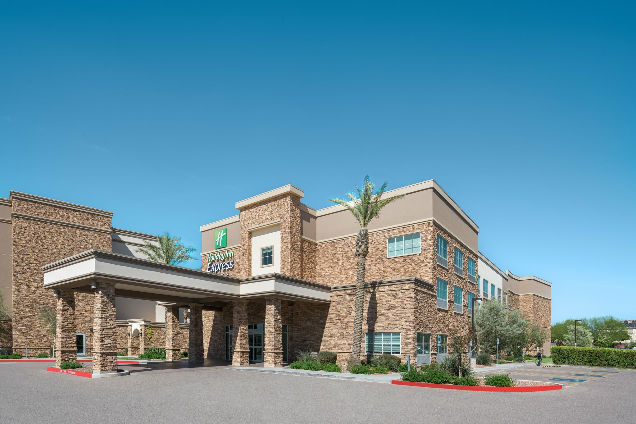 Фото Holiday Inn Express & Suites Phoenix East - Gilbert, an Ihg Hotel