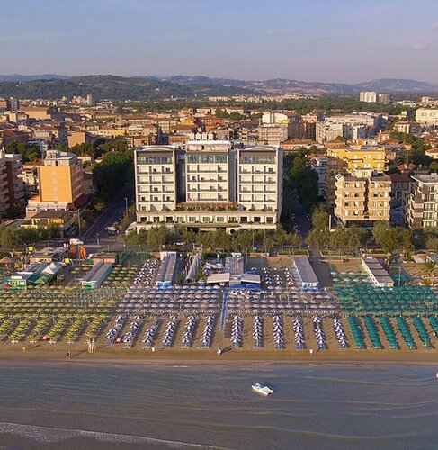 Гостиница Charlie in Pesaro в Пезаро